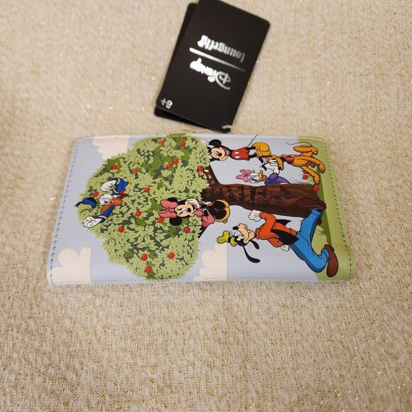 Loungefly Disney Mickey Mouse & Friends Apple Picking Tree Autumn Flap Wallet - Picture 7 of 12